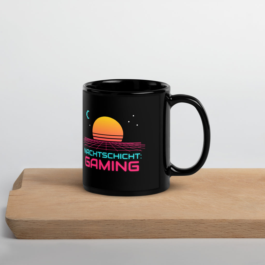 Nachtschicht Gaming Tasse schwarz 325 ml – Henkel rechts