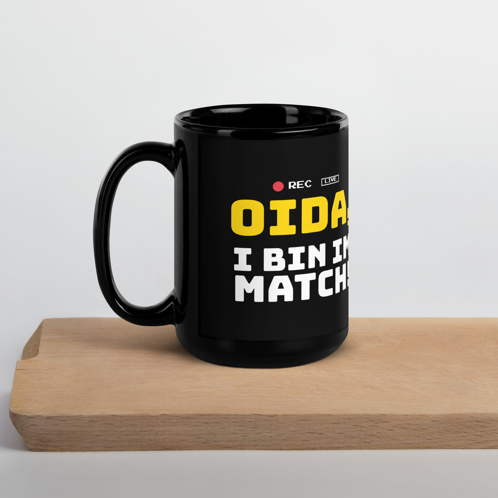 Oida, i bin im Match! Tasse schwarz 440 ml – Henkel links