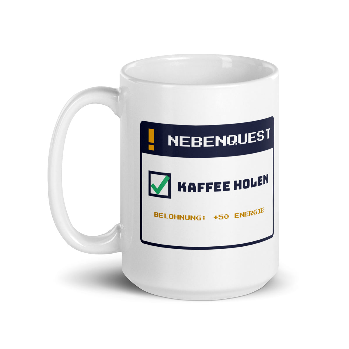 Nebenquest Kaffee holen Tasse weiß 440 ml – Henkel links