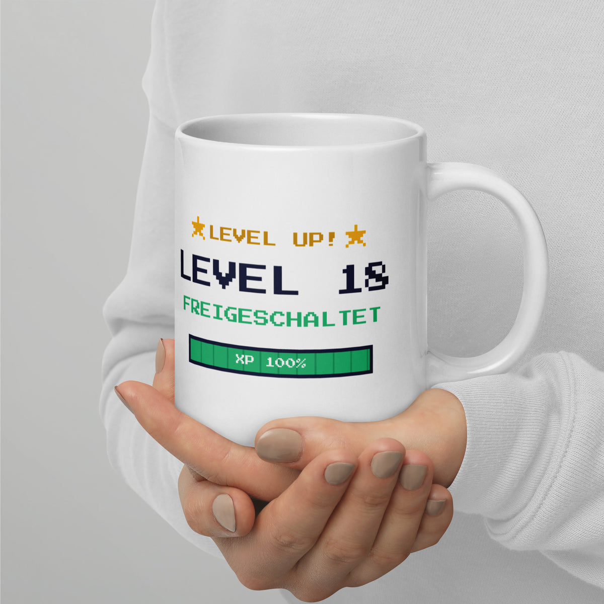 Level 18 Tasse weiß 590 ml – Henkel rechts