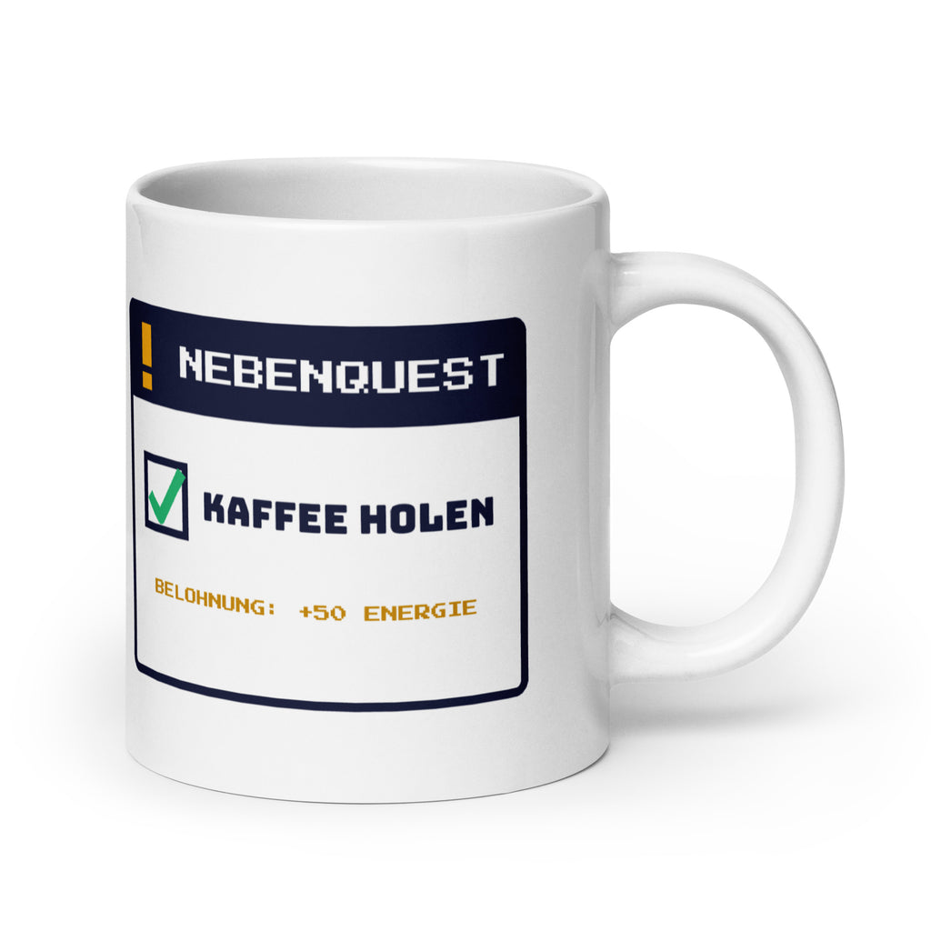 Nebenquest Kaffee holen Tasse weiß 590 ml – Henkel rechts